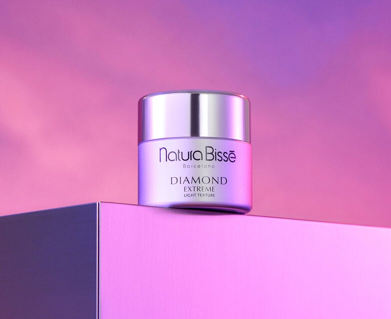 Diamond extreme cream – light texture - aplicación y estilo de vida Natura Bisse