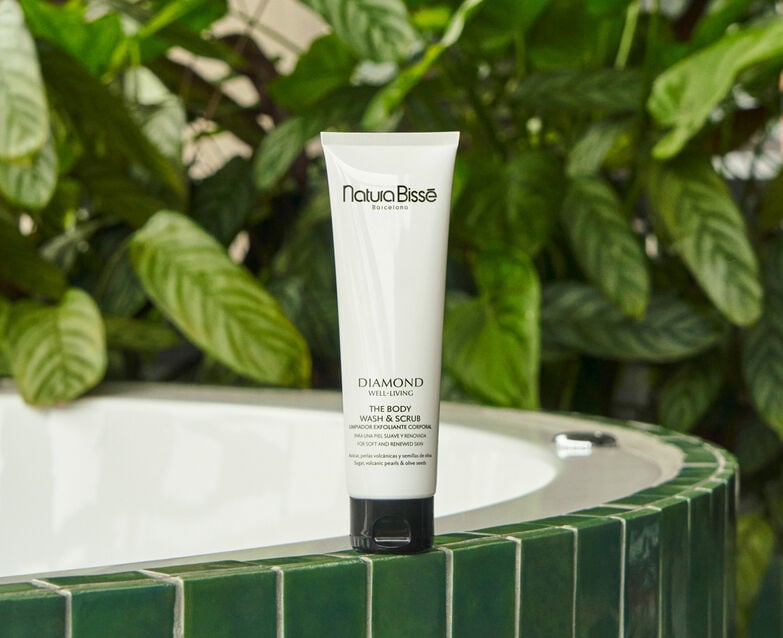 The body wash and scrub - aplicación y estilo de vida Natura Bisse