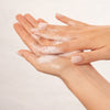 Repairing Shampoo aplicado en piel - Natura Bissé