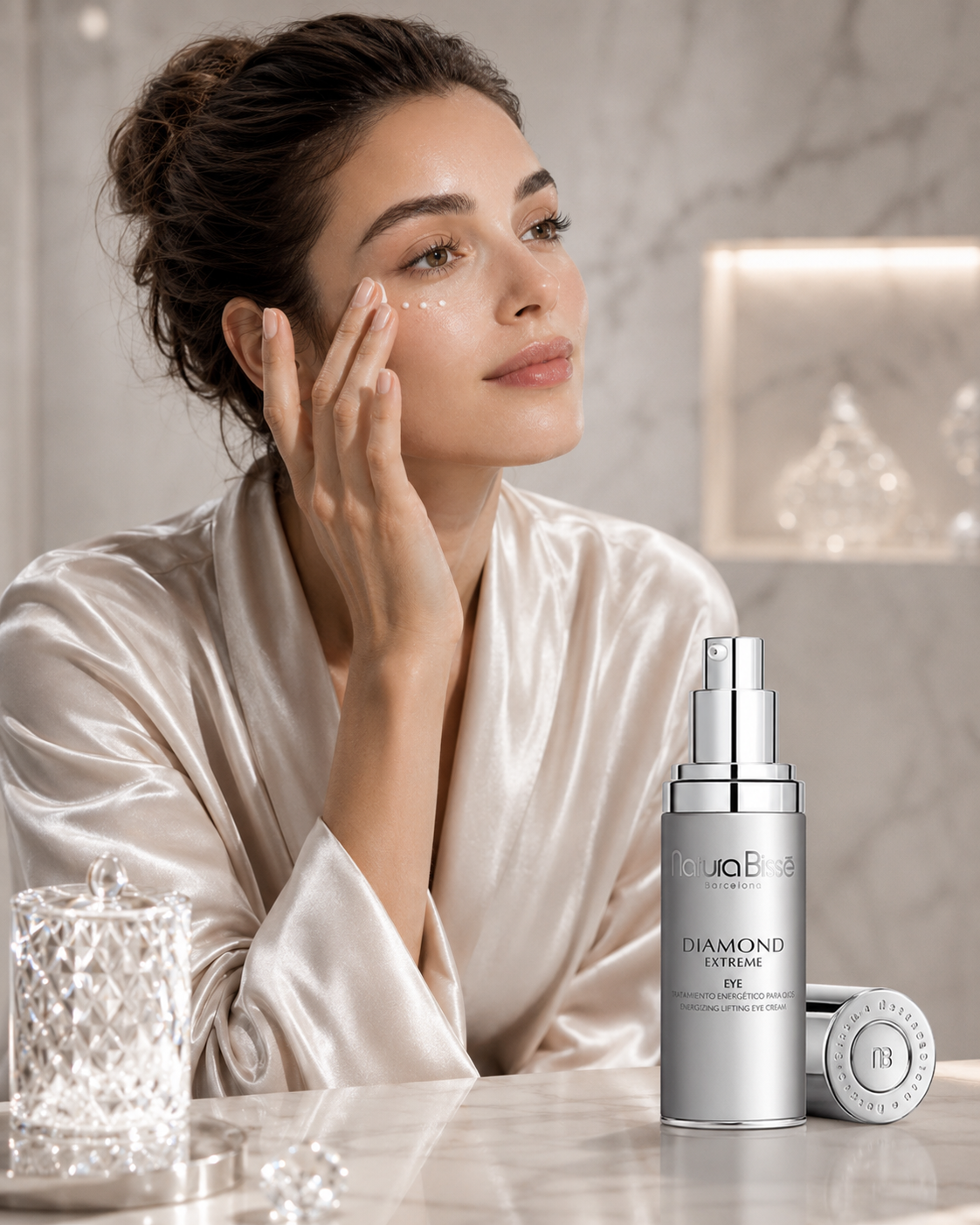 Paso 06 — Contorno de ojos Diamond Extreme Eye