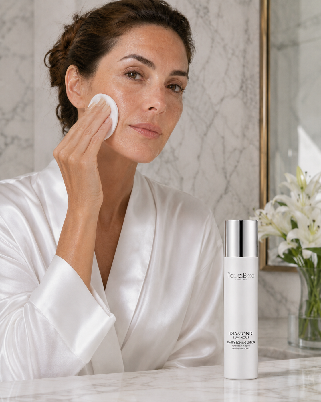 Paso 02 — Tónico Diamond Luminous Clarity Toning Lotion