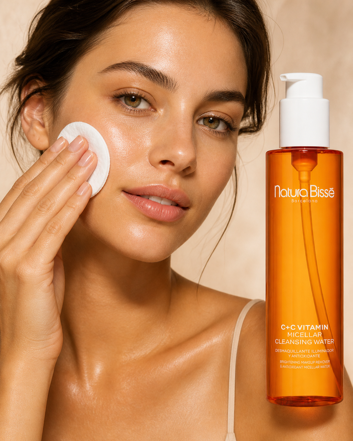 Paso 01 — Limpieza Luminosa con C+C Vitamin Micellar Cleansing Water